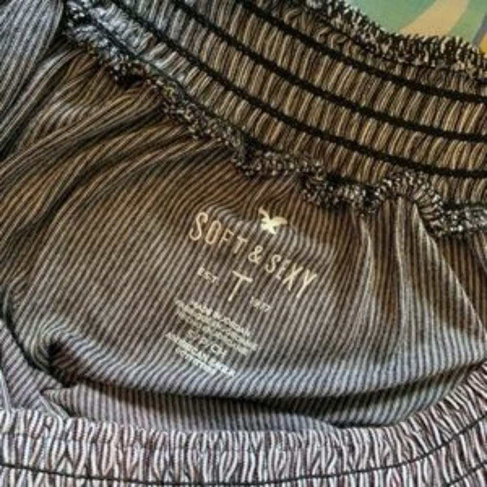 AE Soft & Sexy On or Off Shoulder Tie Short Sleeve - Picture 5 of 5